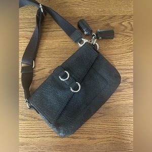 L.A.M.B. Gwen Stefani Black 100% Leather SnakeTextured Asymmetric Crossbody Bag